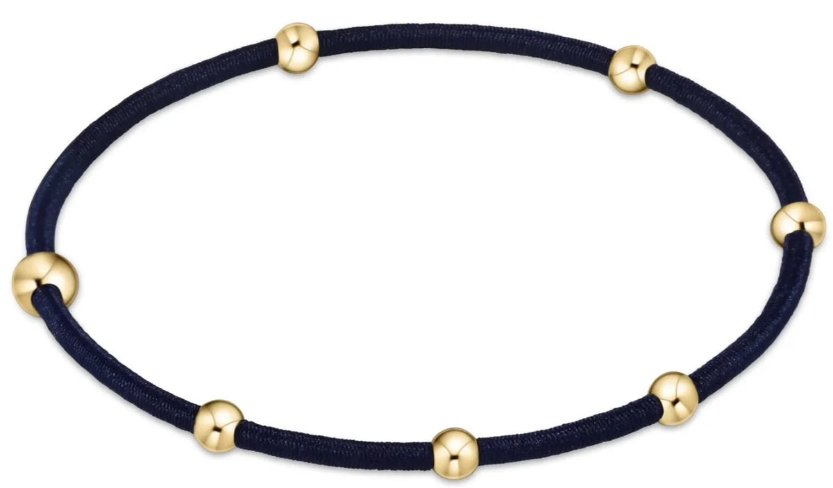 "e"ssentials Navy